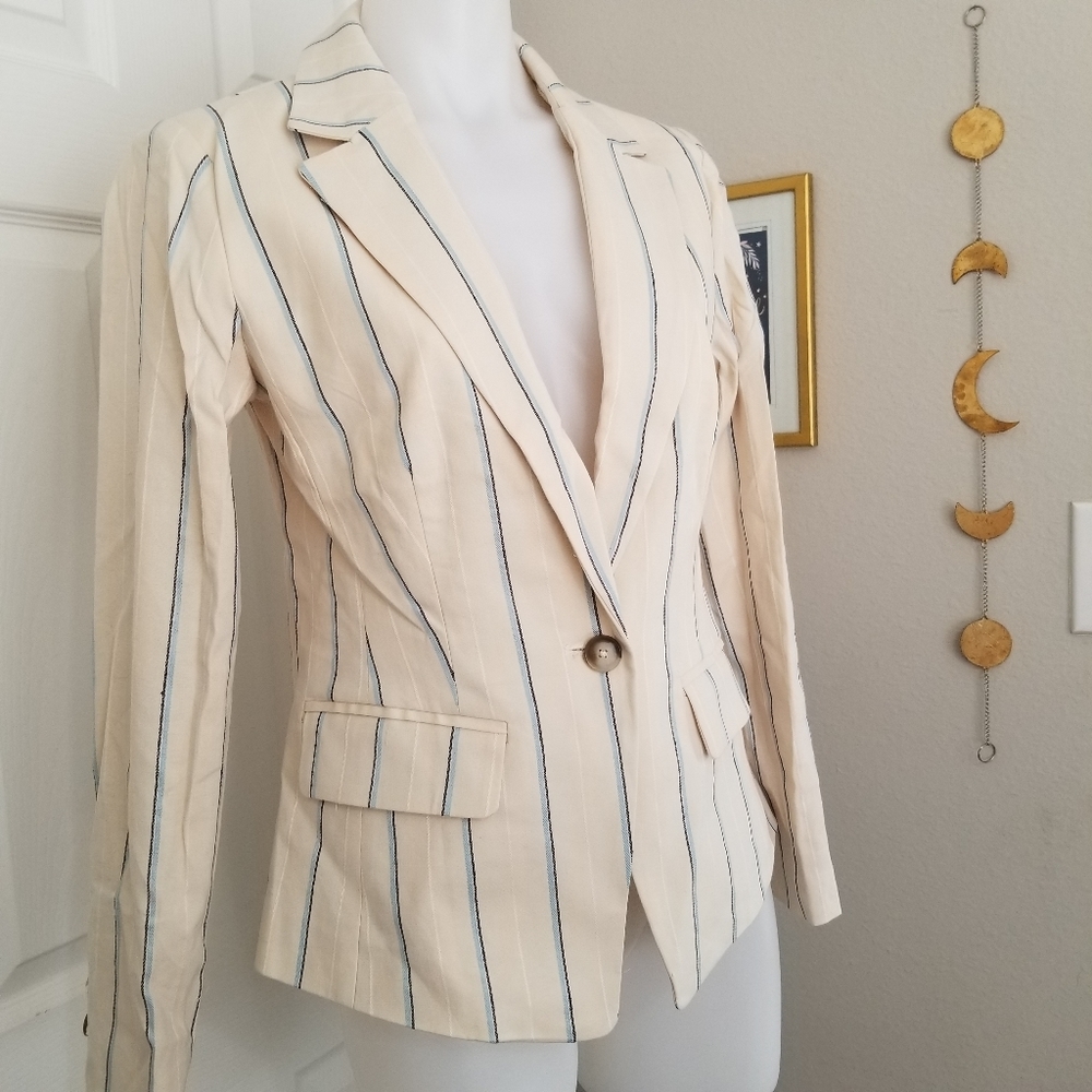 LOFT Linen Blend Cream Striped Cropped Blazer 2 NWT - Picture 2 of 15